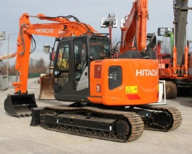 Used Hitachi Excavator ZX135 Sale of used  excavator
