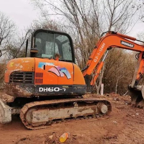 Sales of used excavators Used Doosan DH60 Excavator