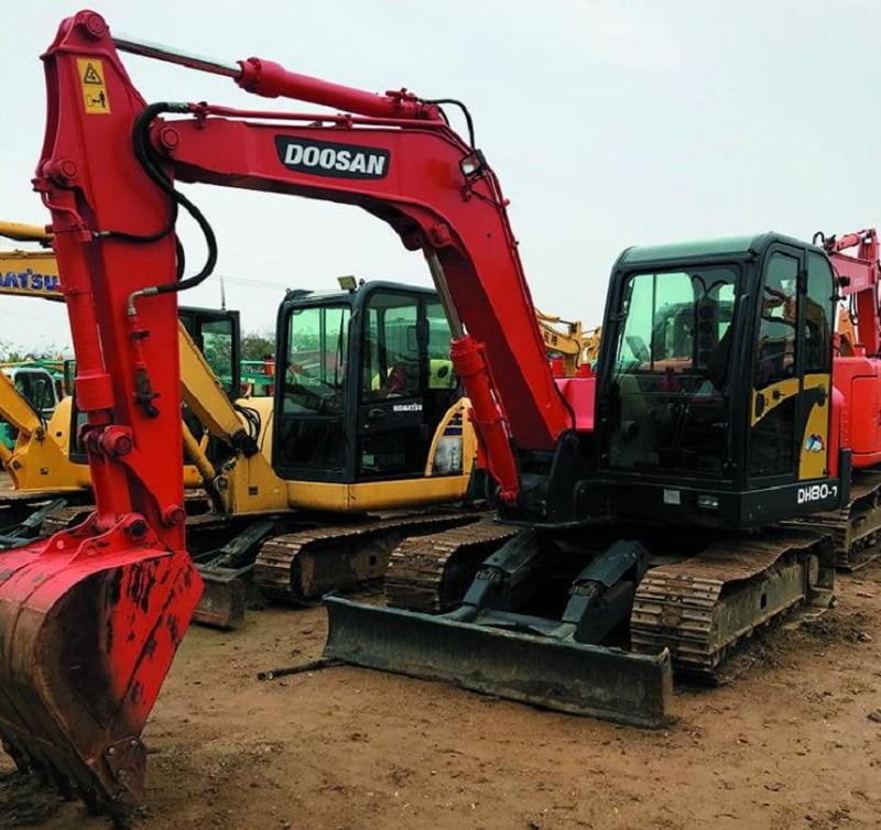 Sales of second-hand Doosan DH80 excavator original stock