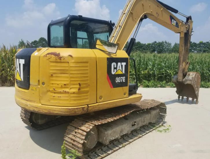 Sell second-hand Caterpillar CAT ® 307 hydraulic excavator